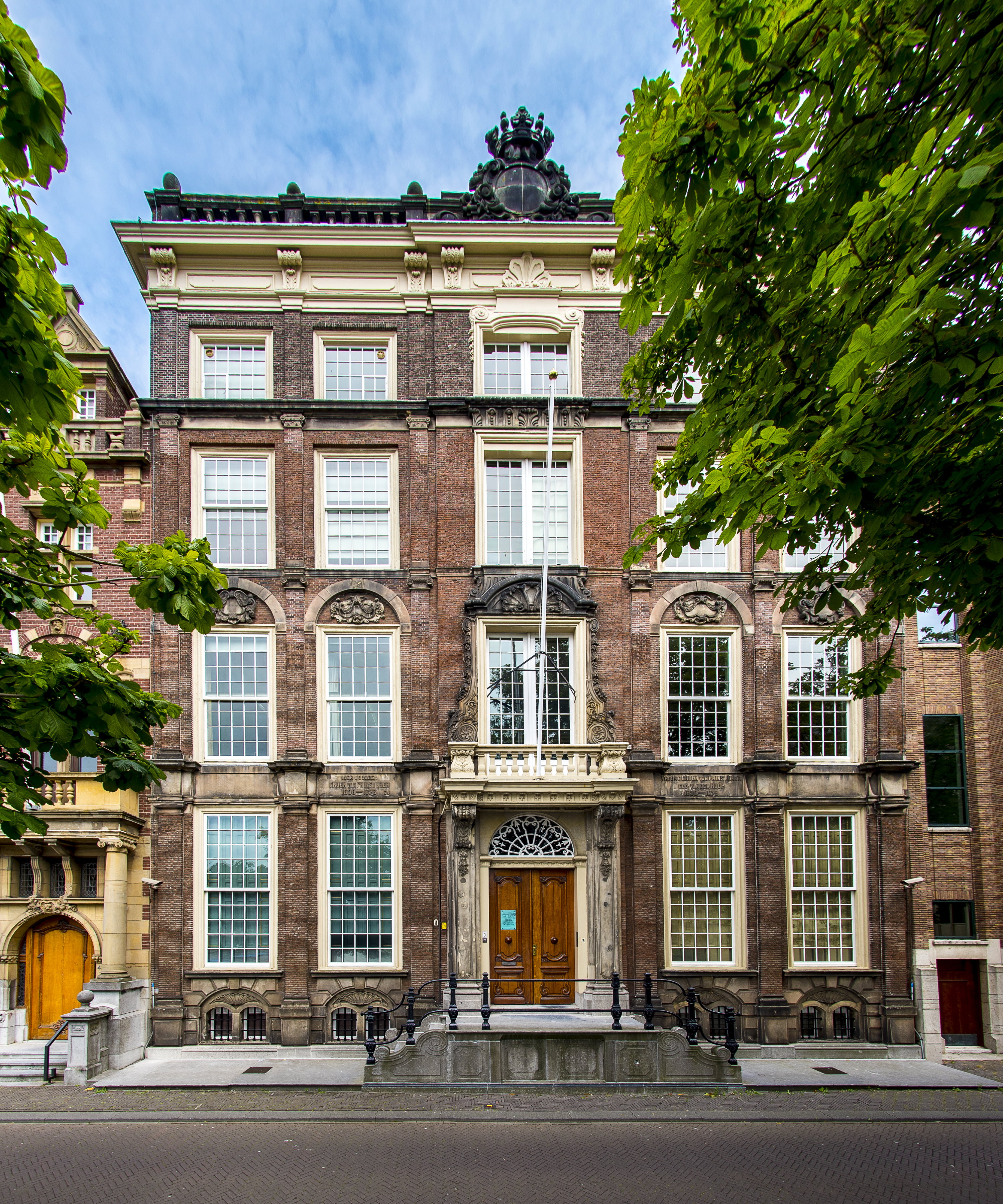Het pand van het Kabinet van de Koning.